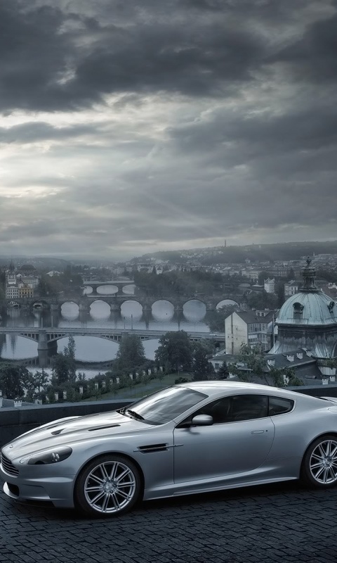 Aston Martin в городе обои