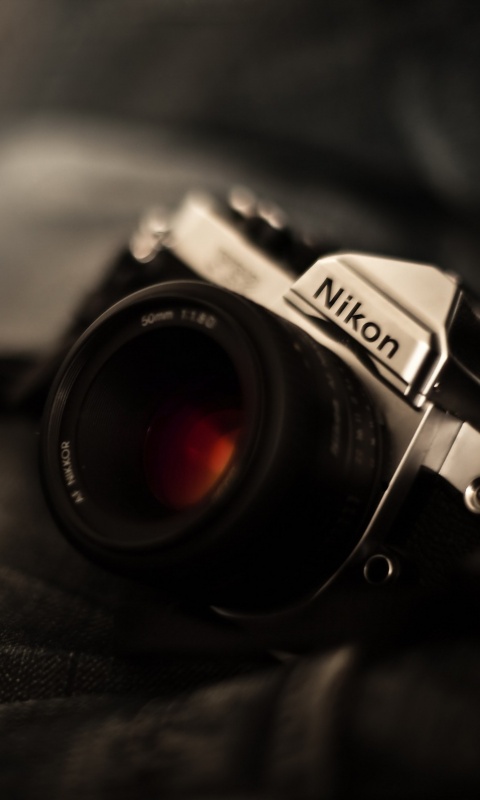 Плёночный фотоаппарат Nikon обои