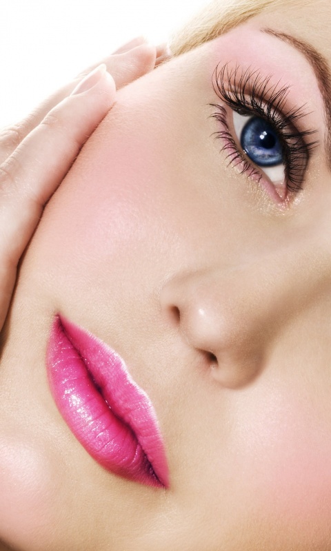 Взгляд из под ресниц обои