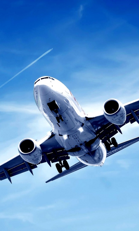 Лайнер в небе обои