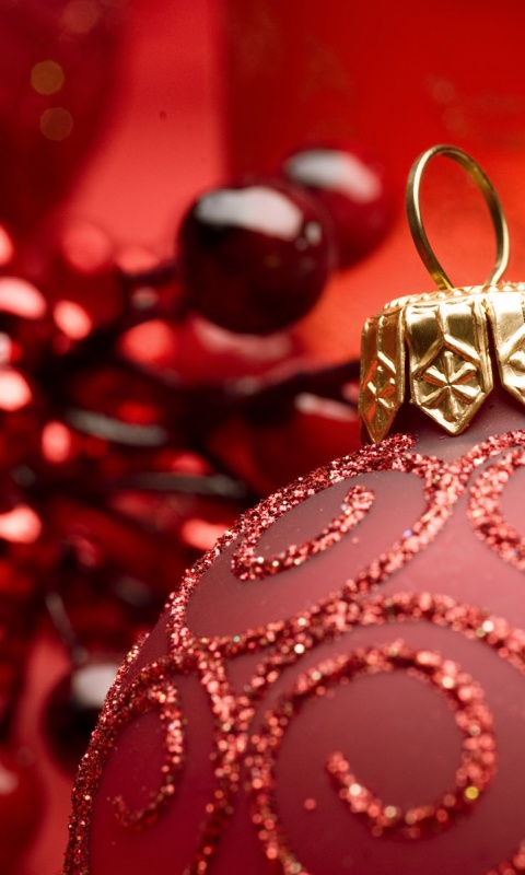 Красная ёлочная игрушка обои