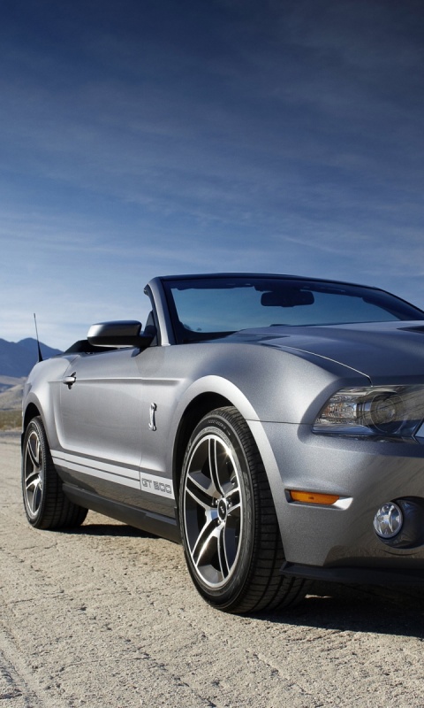 Ford Mustang на фоне гор обои