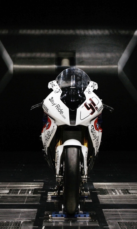 Мотоцикл на тестовом стенде обои