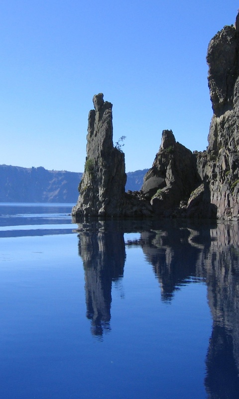 Скалистый берег обои