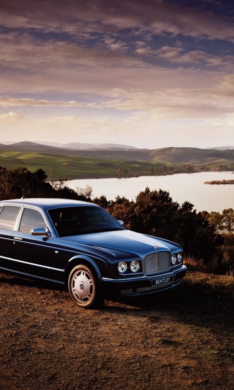 Бентли у озера обои