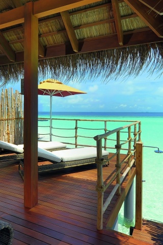 Домик на пляже обои