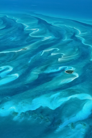 Остров среди лазурных рифов обои