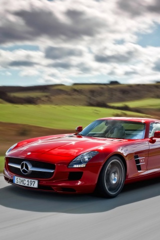 Красный спортивный мерседес обои