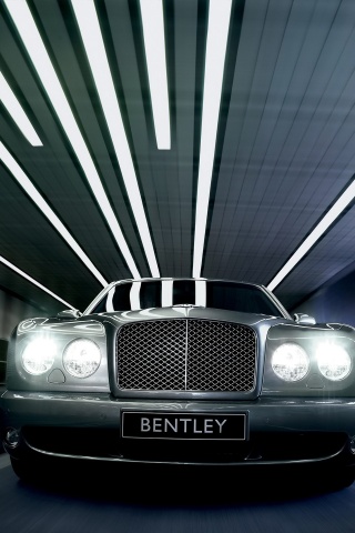 Бентли в тоннеле обои