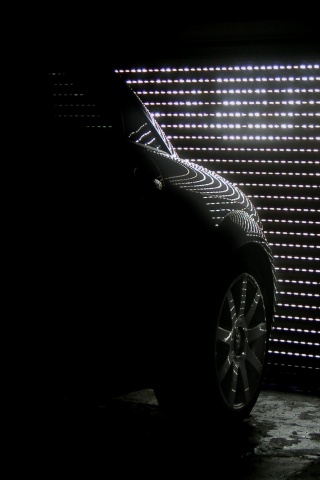 Машина в закрытом гараже обои