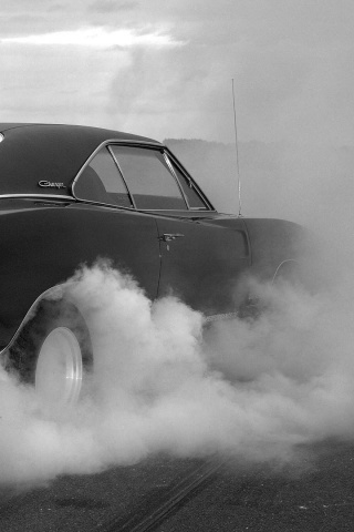 Додж Чарджер жжет резину обои