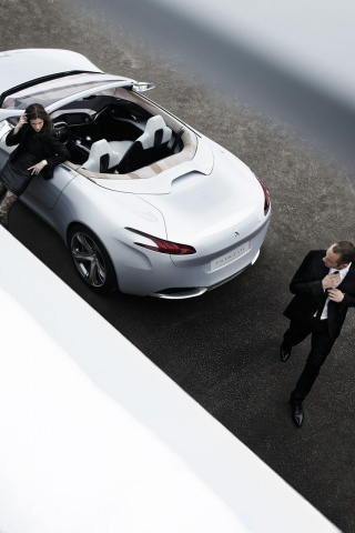 Пара у кабриолета Пежо обои