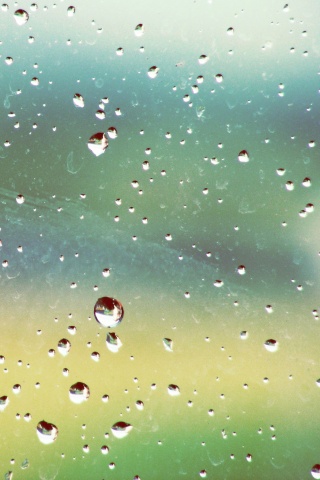 Капли на грязном стекле обои