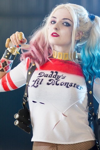 Daddy's lil monster обои