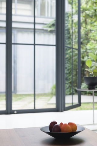 Фрукты в тарелке обои