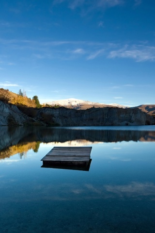 Уединенное озеро обои