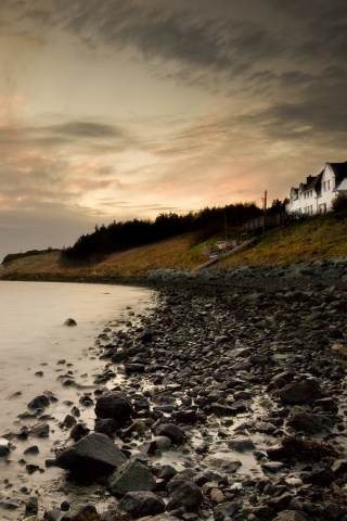 Дом у озера обои