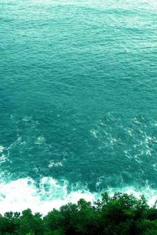 Утёс у красивого моря обои