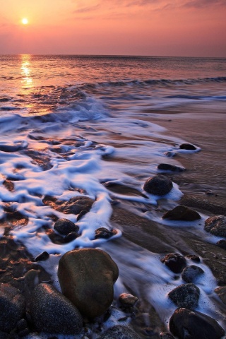 Каменистый берег обои