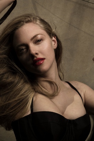 Аманда Сейфрид обои