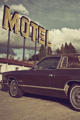Олдскульный Dodge около мотеля обои