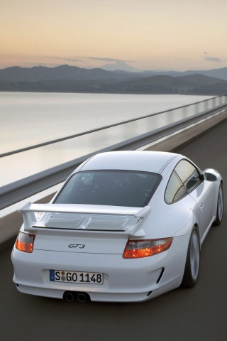 Порше на дамбе обои