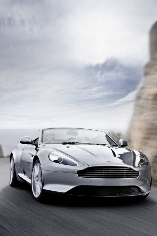 Aston Martin на повороте обои