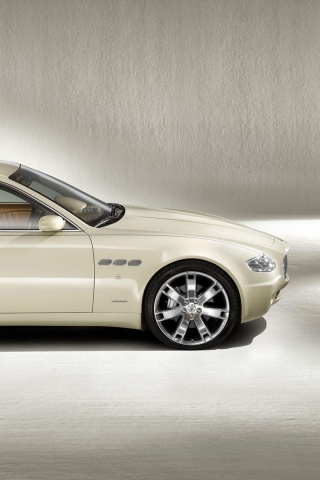 Maserati Quattroporte сбоку обои