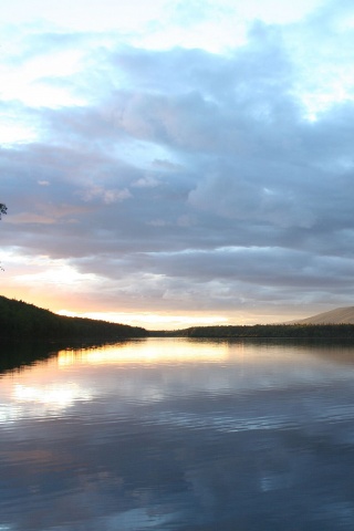 Вид на озеро обои