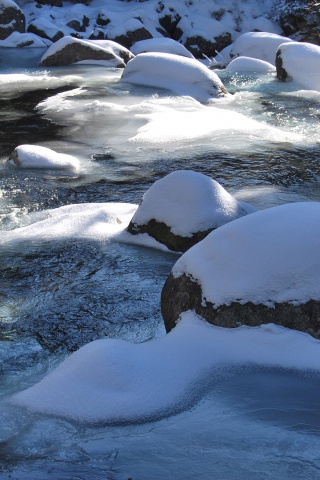 Замёрзжая речка обои