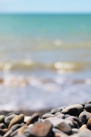 Пляж из гальки обои