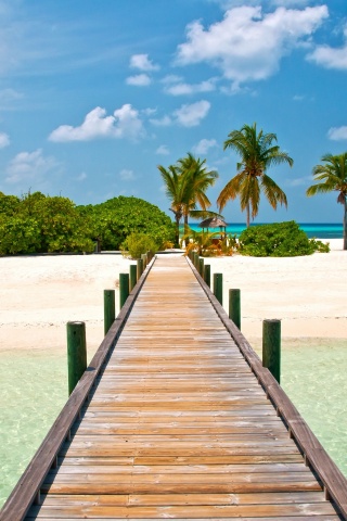 Пирс на тропическом острове обои