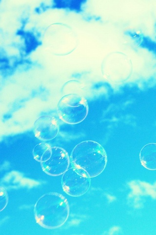 Мыльные пузыри в небе обои