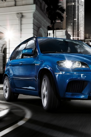 Синий кроссовер BMW обои