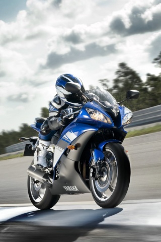 Мотоциклист на треке обои