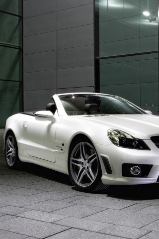 Белый мерседес с открытым верхом обои