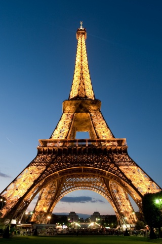 Светящаяся эйфелева башня обои