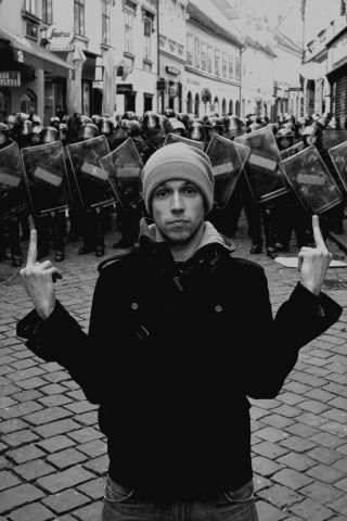 Против системы обои