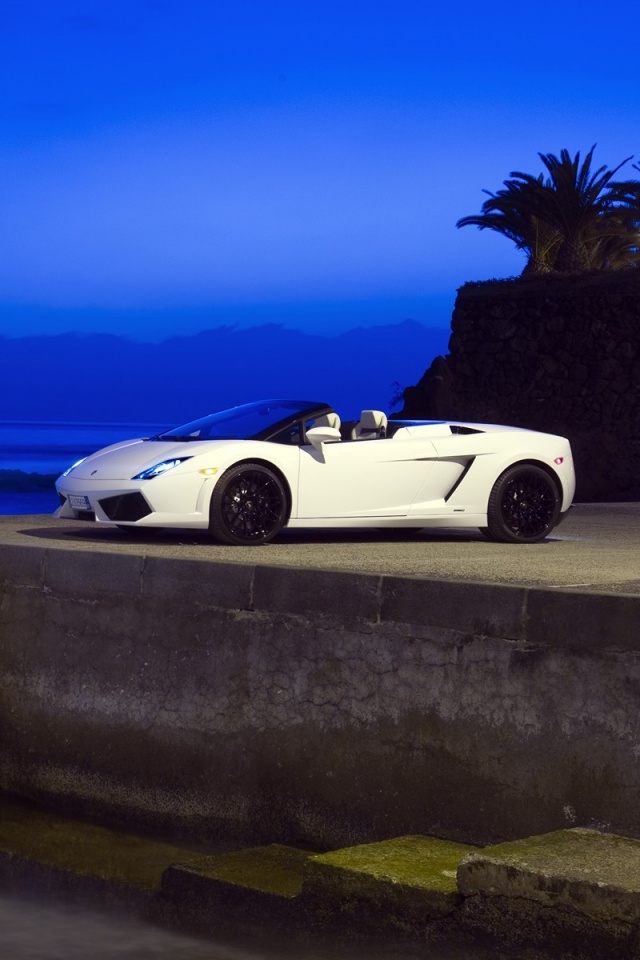 Белый кабриолет ламбо обои