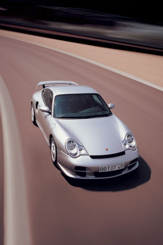 Порше на треке обои