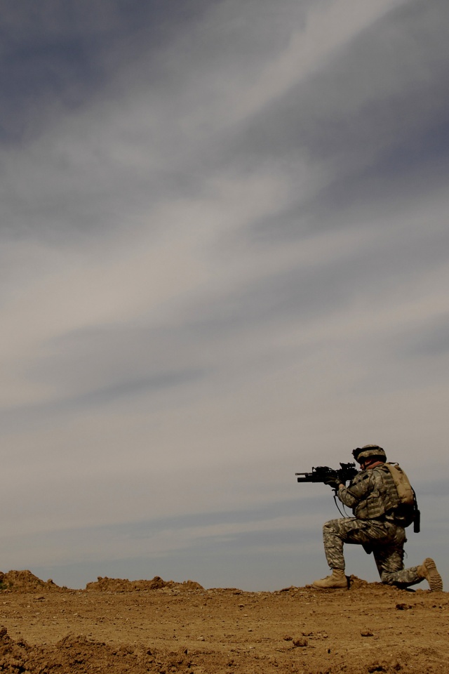 Стрельба с колена обои