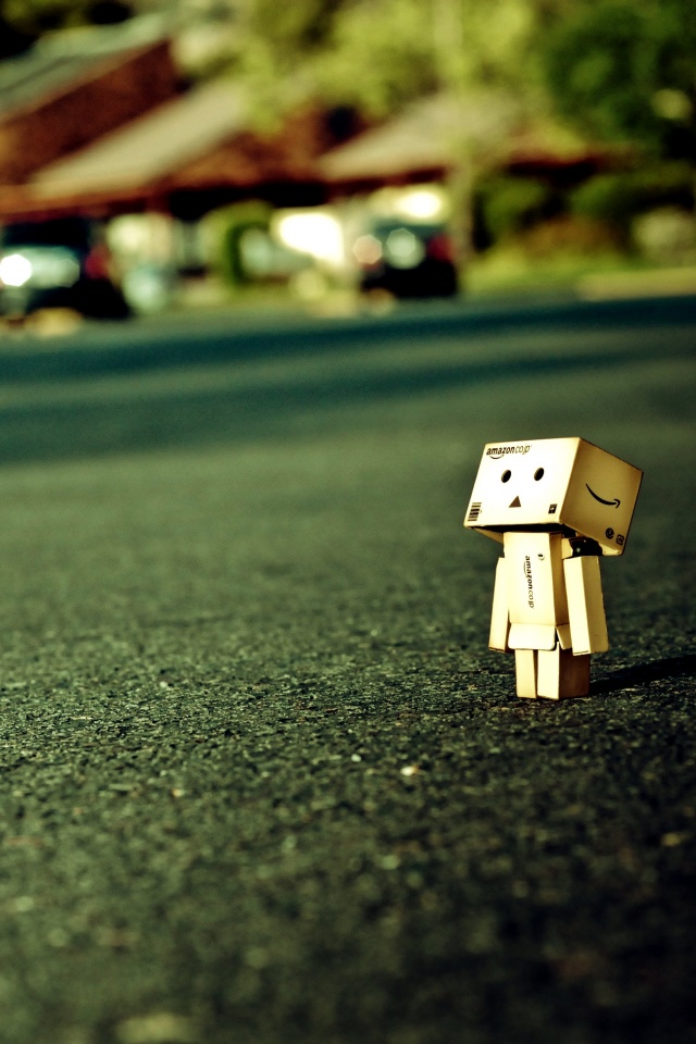 Данбо смотрит вверх обои