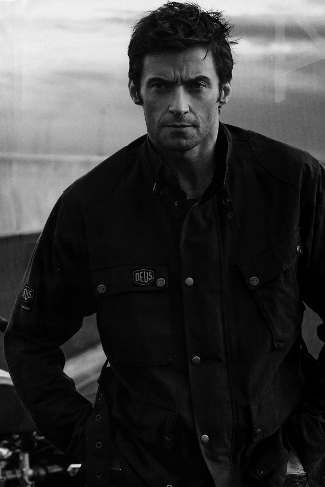 Хью Джекман с мотоциклом обои