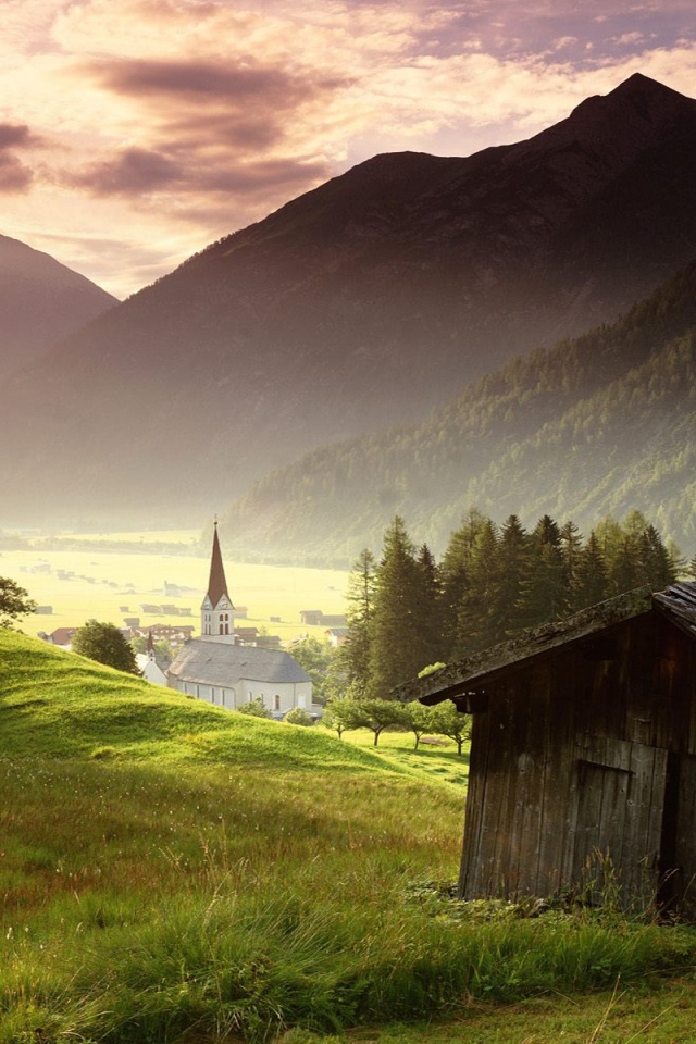 Церковь в австрийской деревне обои
