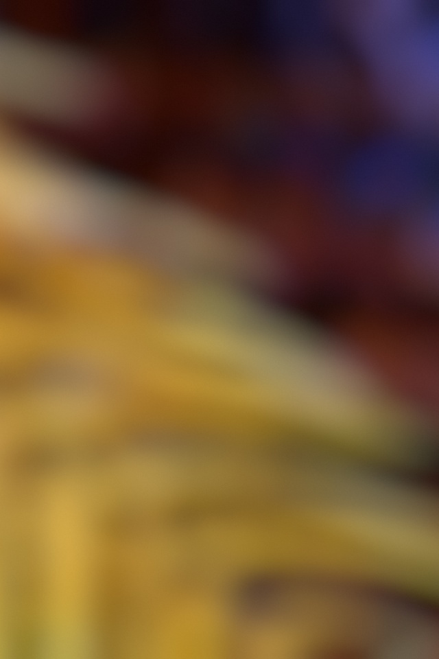 Размытое желтое пятно обои