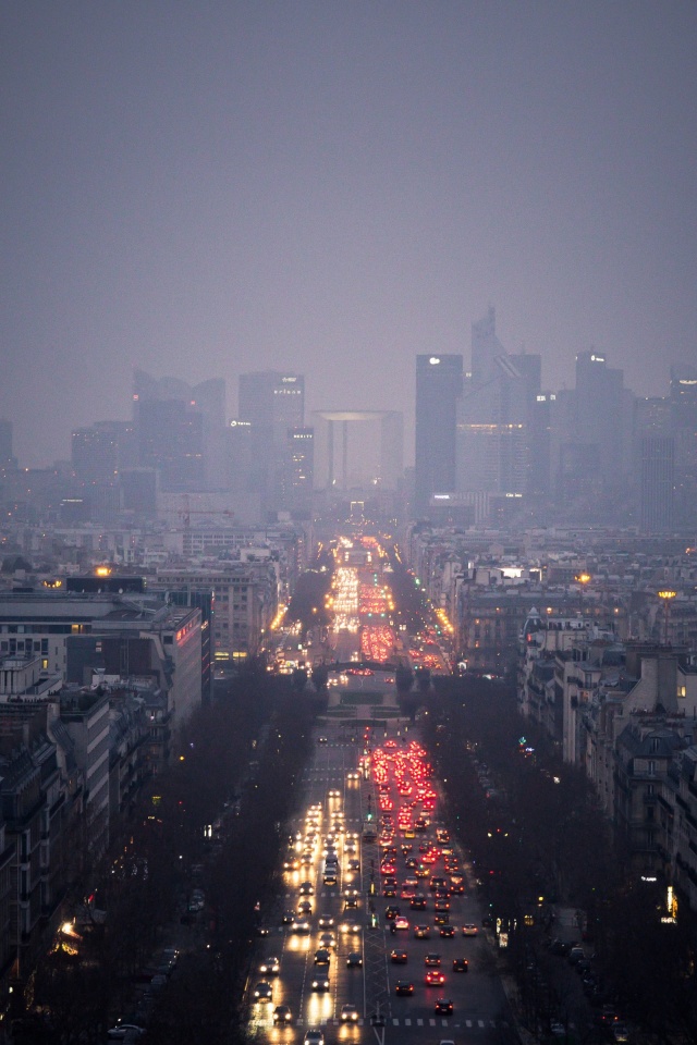 Ночной город в тумане обои