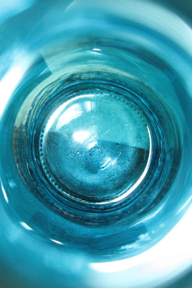 Дно стеклянной бутылки обои