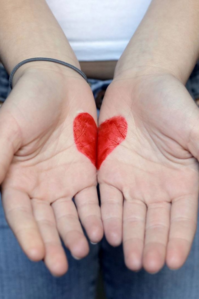 Нарисованное сердце обои