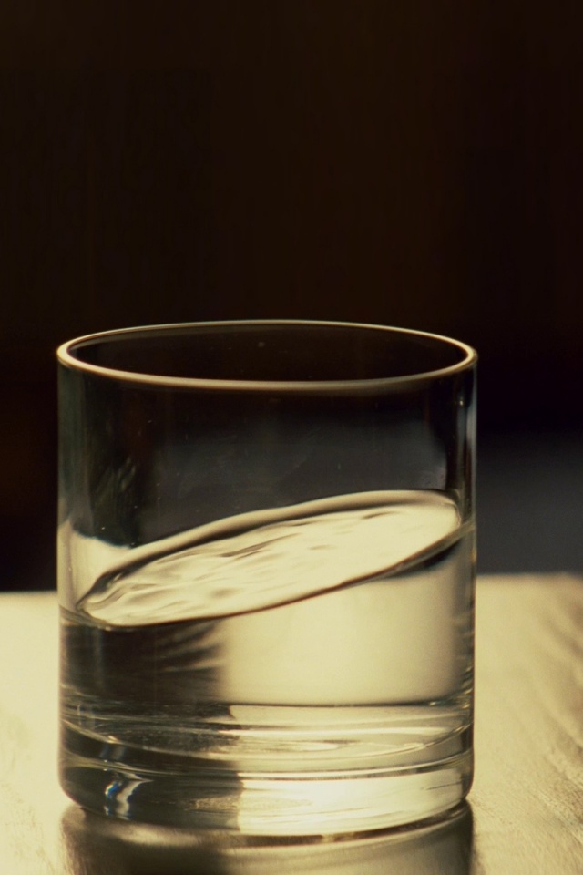 Стакан воды из Начала обои