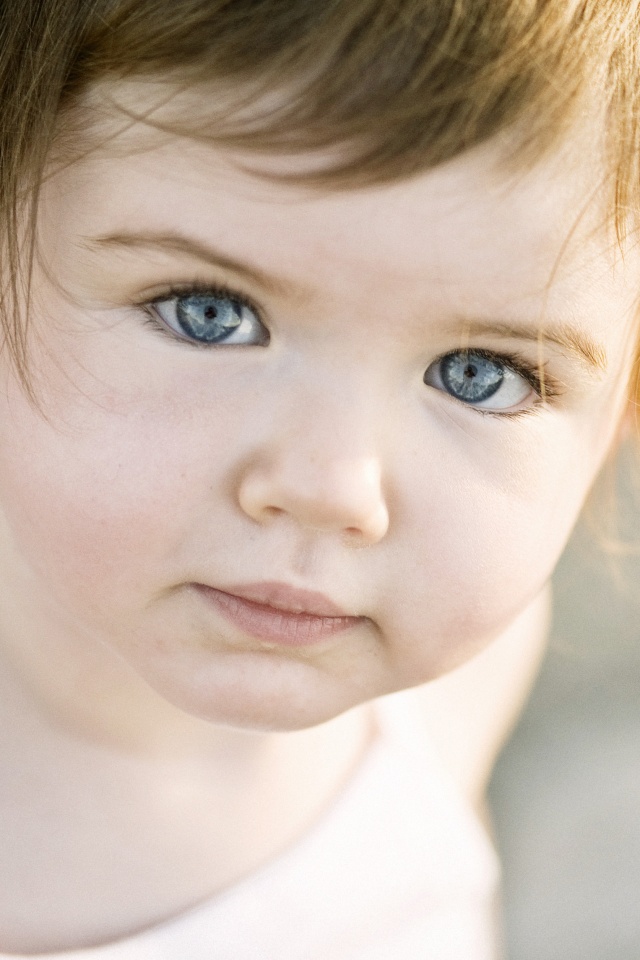 Детское личико обои